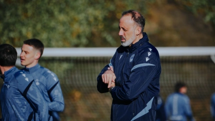 Rino Matarazzo durante un entrenamiento en Zubieta