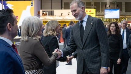 Los Reyes en el estand de Extremadura