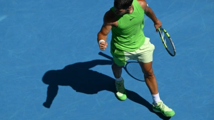 Alcaraz alcanza los cuartos de final en Australia