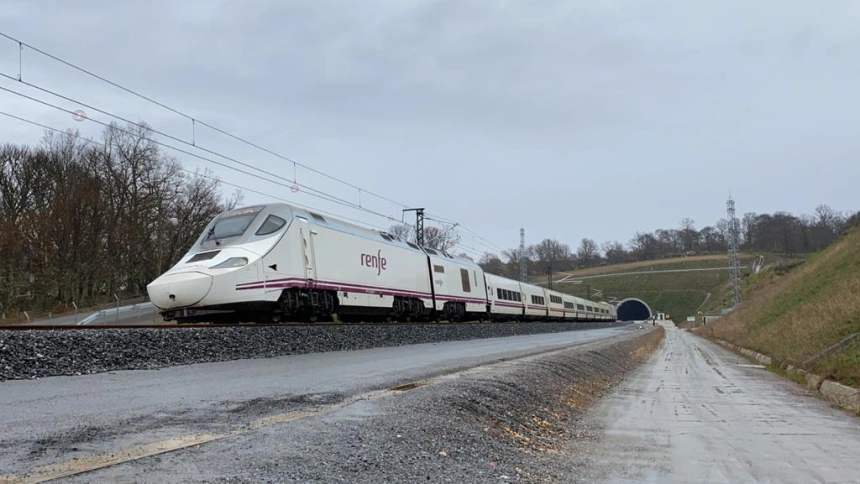 La limitación temporal de velocidad continúa en los trenes de alta velocidad Ourense-Santiago