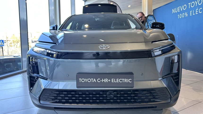 Nuevo Toyota C-HR+
