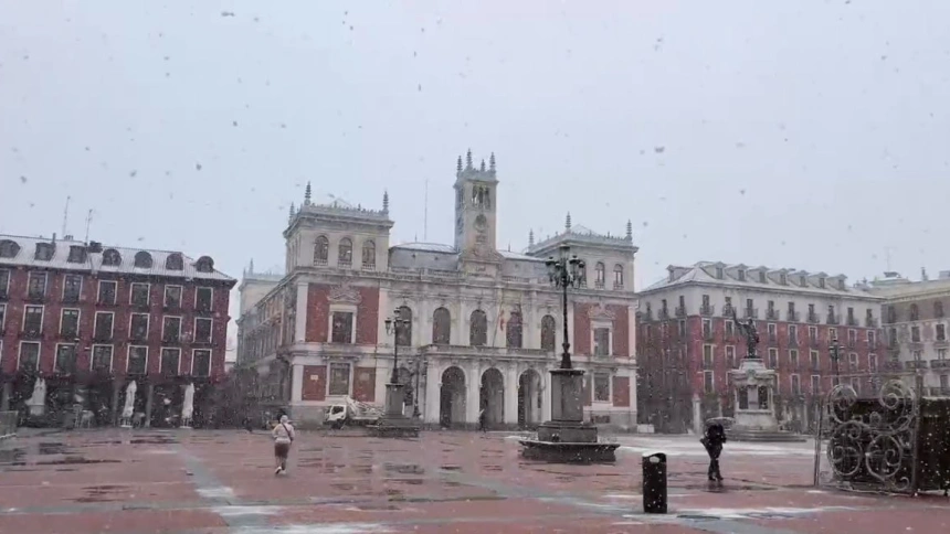 Alberto Cuadrado, concejal de seguridad, detalla el dispositivo desplegado para hacer frente a un nuevo episodio de nieve