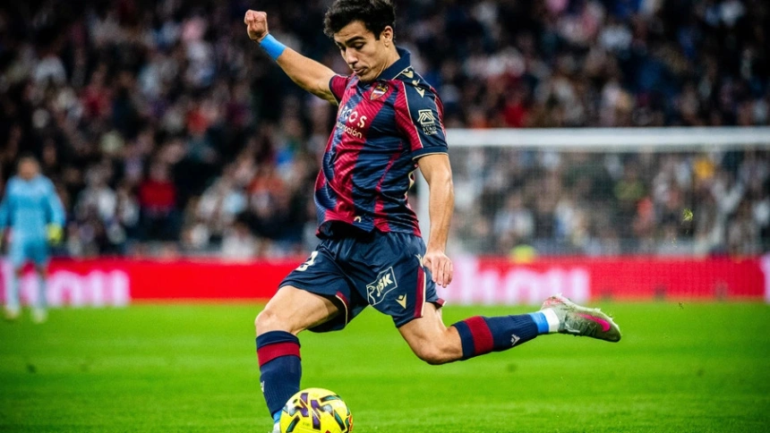 Manu Sánchez, en un partido del Levante UD esta temporada