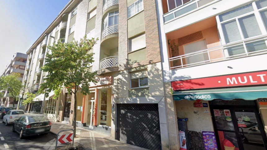 Edificio en el que sucedieron los hechos en la avenida de París de Cáceres