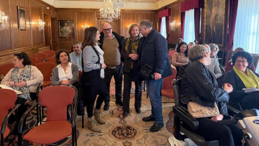 Ana Suárez Guerra, concejala de Ciudad Saludable, Juan José Martínez Jambrina, director de Salud Mental del área sanitaria III, Mariví Monteserín, alcaldesa de Avilés y Daniel Rodríguez Vázquez, presidente de la Confederación Salud Mental de Asturias