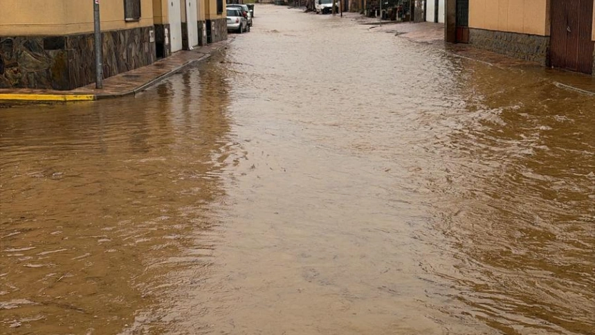 Imágenes de Miranda de Azán (Salamanca) tras el paso de un frente lluvioso
