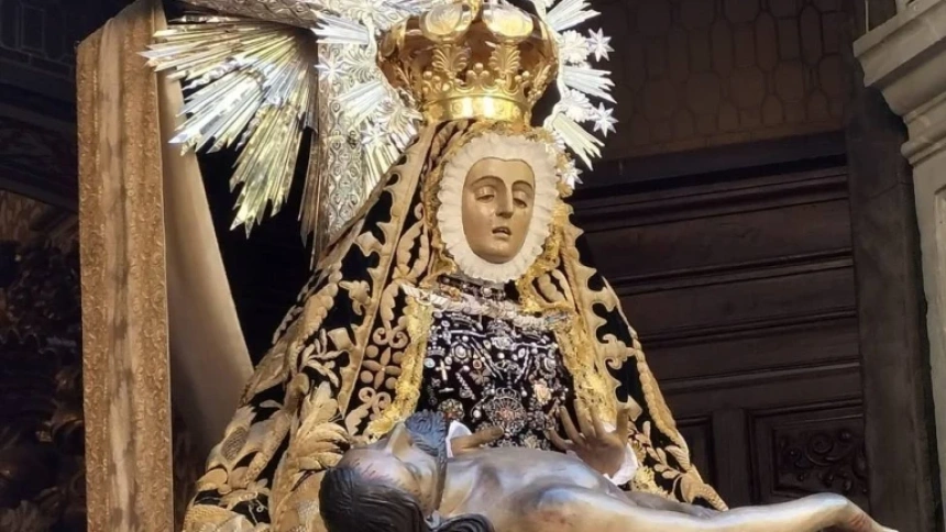 Virgen de las Angustias, Patrona de Granada