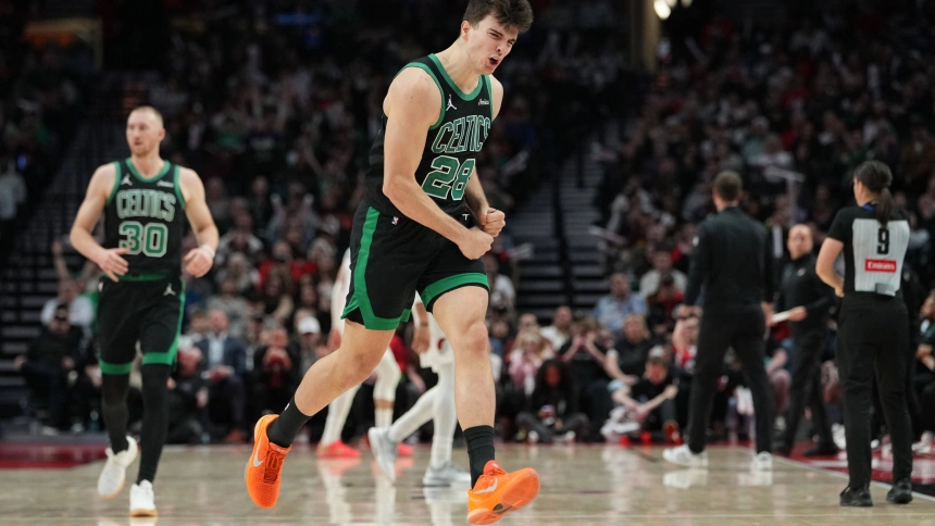 Hugo González, durante un encuentro de la NBA