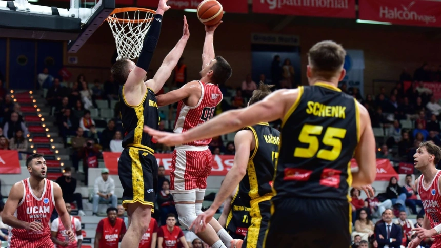 Toni Nakic abrió brecha en el tercer cuarto