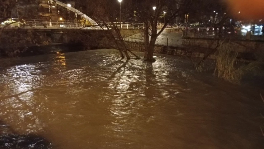 Se recomienda la entrada por el Atrio. Recordamos que el acceso por la Cuesta de los Chinos permanece cerrado.