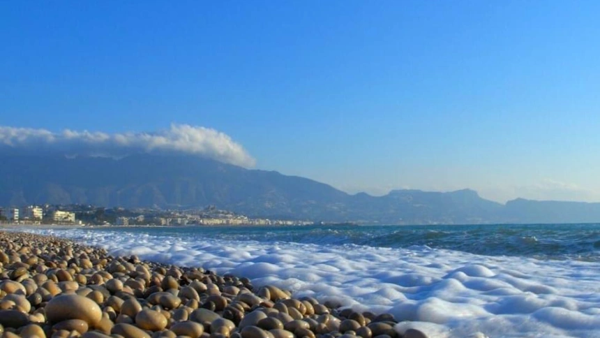 El turismo en Alicante frena en seco tras un arranque de año inesperado