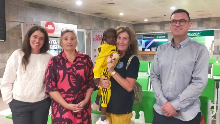 María Filgueira y Raúl Besada de Tierra de hombres, junto a Carmen y Belisario