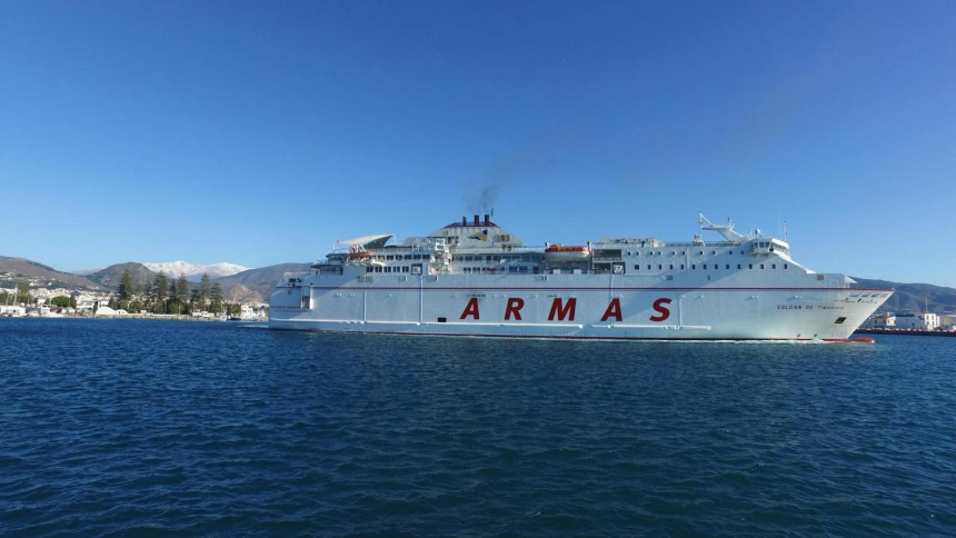 La línea marítima Motril-Melilla arranca el año con cifras de récord y dispara su número de pasajeros