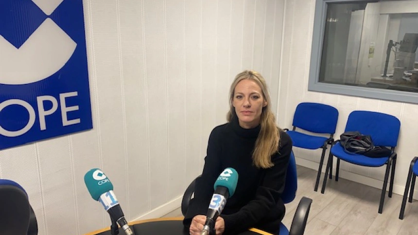 El Intendente-Jefe de la Policía Local de Ourense, María Barrera, estuvo en los estudios de COPE Ourense contando su caso de acoso laboral