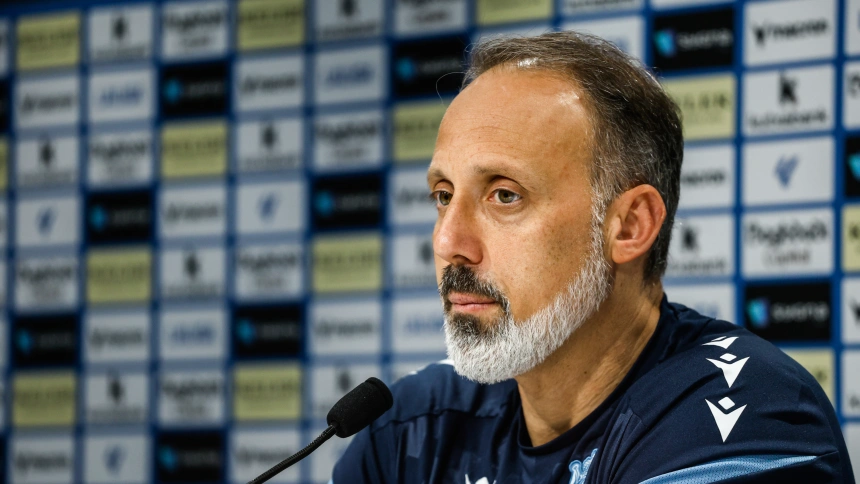 Rino Matarazzo en rueda de prensa