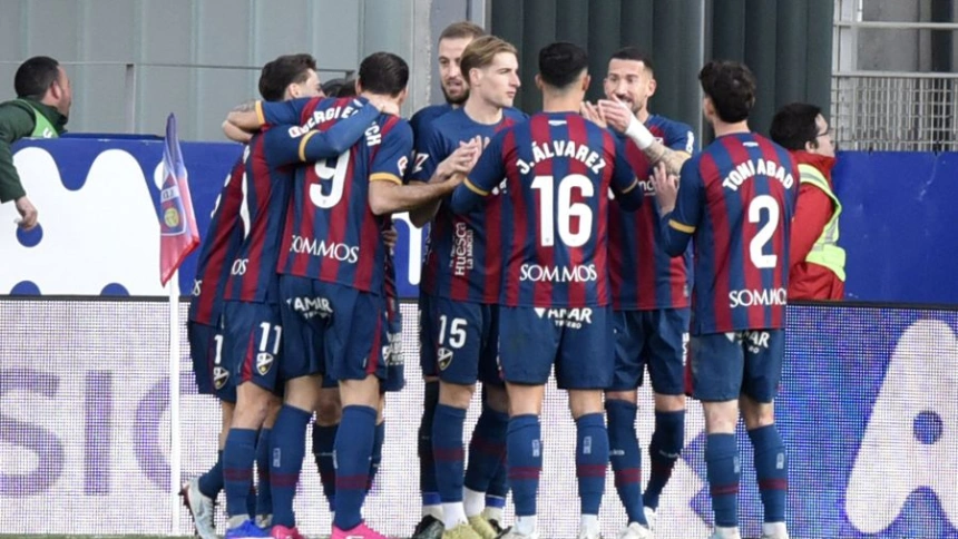 Imagen del triunfo del Huesca