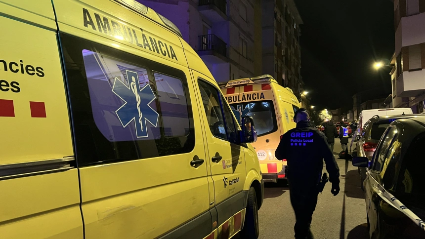 Según han informado los Bombers de la Generalitat, las cinco víctimas mortales se encontraban en un trastero habilitado como vivienda