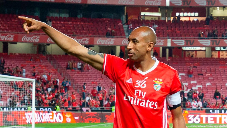 Luisao, durante un partido con el Benfica en 2017