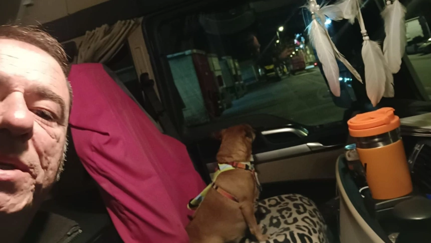 Alejandro, camionero