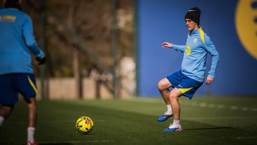 Pablo Gavi vuelve a los entrenamientos tras su larga lesión