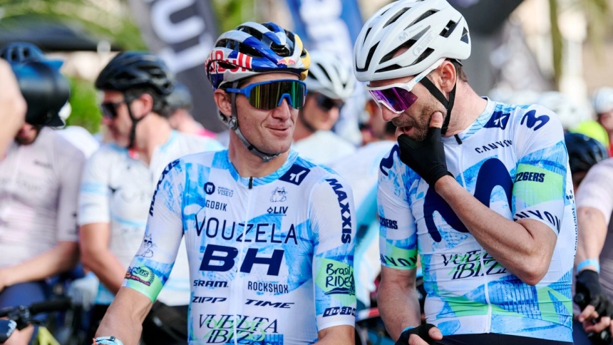 Alejandro Valverde vuelve a competir en Ibiza