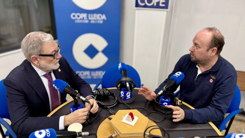 Fèlix Larrosa i Ricard Alvarez als estudis de COPE Lleida