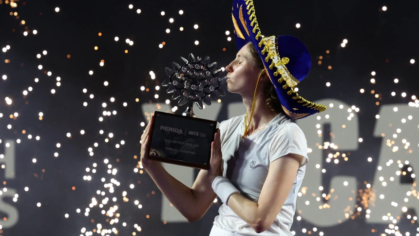 Cristina Bucsa celebra su primer título