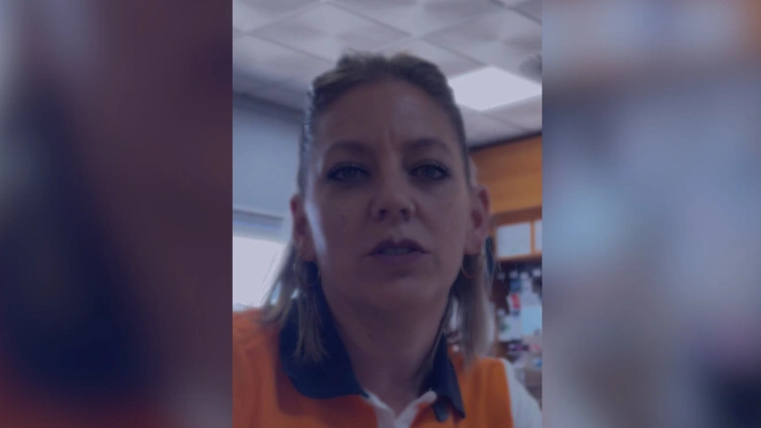 Natalia García-Camacho, gasolinera