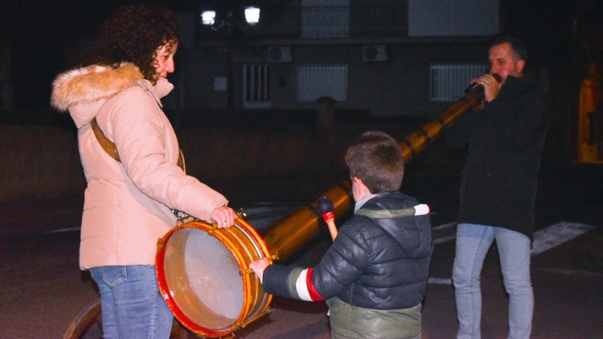 Así suena "La Bocina" todas las noches en Calzada
