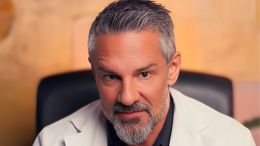 Captura de pantalla del médico experto en longevidad David Céspedes