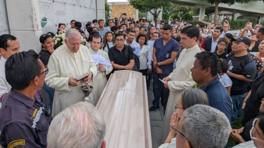 Entierro del padre Pedro Anzoategui