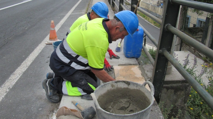 Foto de archivo de una cuadrilla de albañiles