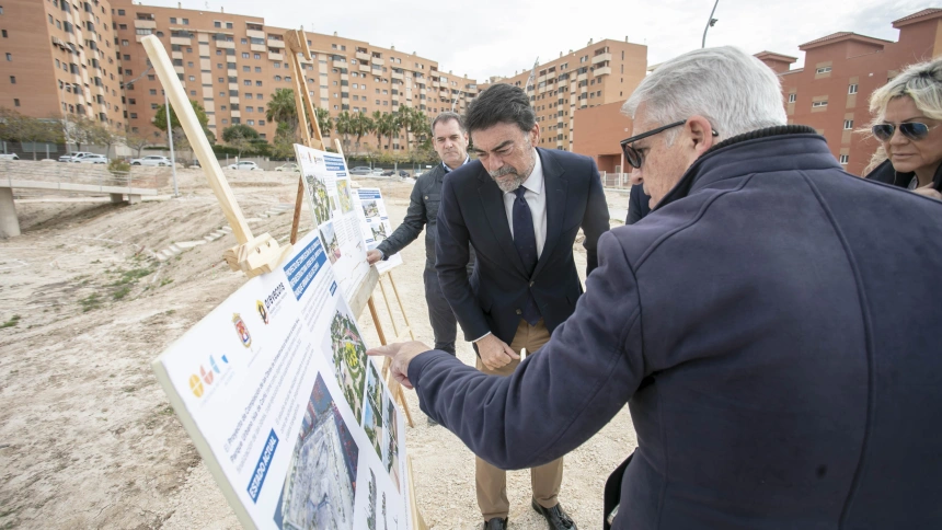 Luis Barcala, alcalde de Alicante: "Los vecinos contarán con un “pulmón y un alivio para el ocio, que incluye también aparcamientos”.