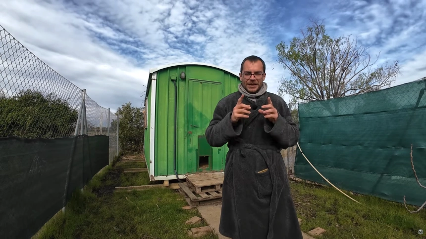 Héctor, productor de huevos