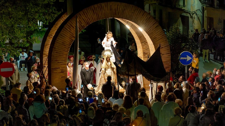 La bajada del Ángel (Ariza)