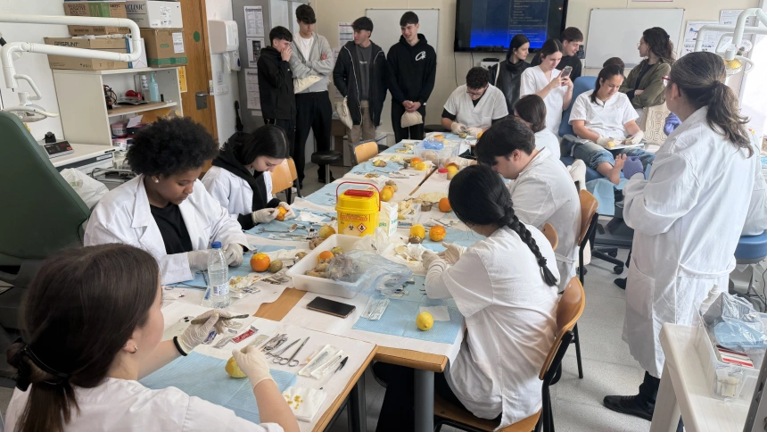 Visitas de alumnos de FP y Bachillerato al Campus de Ferrol