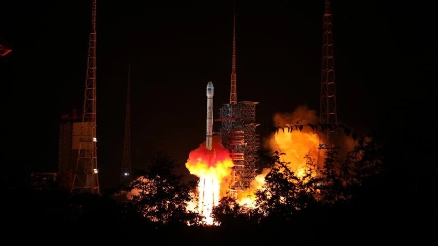 Lanzamiento de satélites Beidou de China