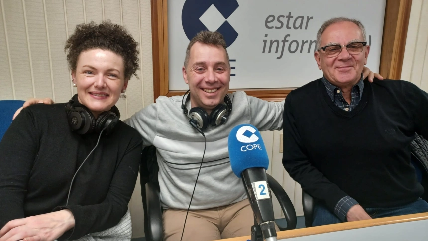 La soprano Patricia Rodríguez, el director Diego Fortes y el compositor Jorge Grundman