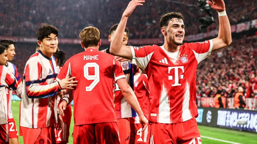 Los jugadores del Bayern celebran el 4-3 contra el Real Madrid