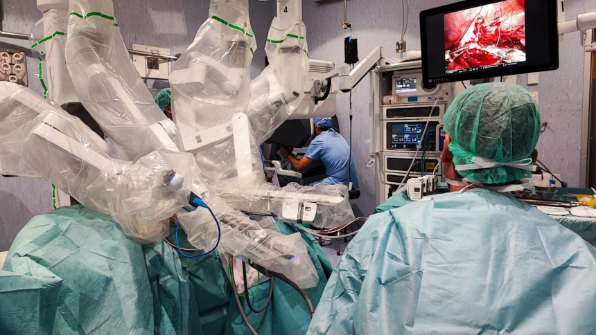 Cirugía robótica en el hospital Trueta de Girona