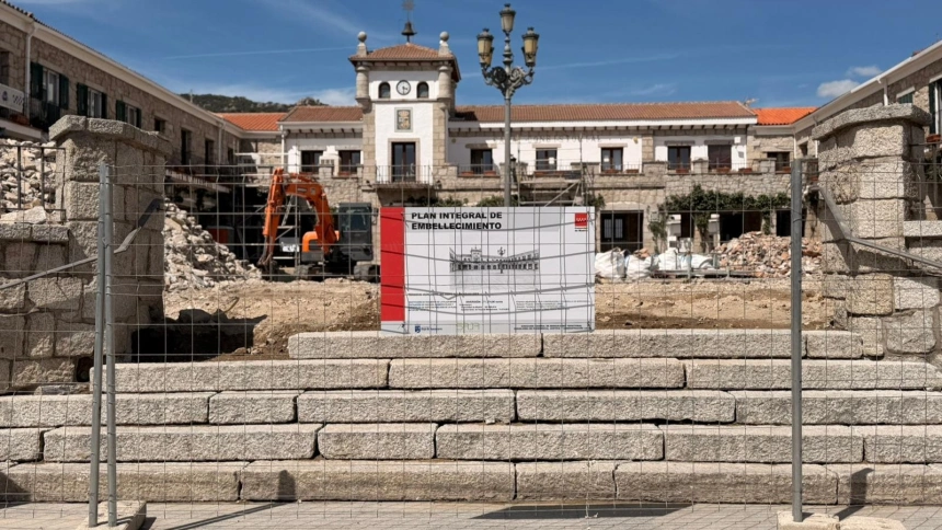 Avanza la remodelación de la Plaza Mayor de Hoyo de Manzanares