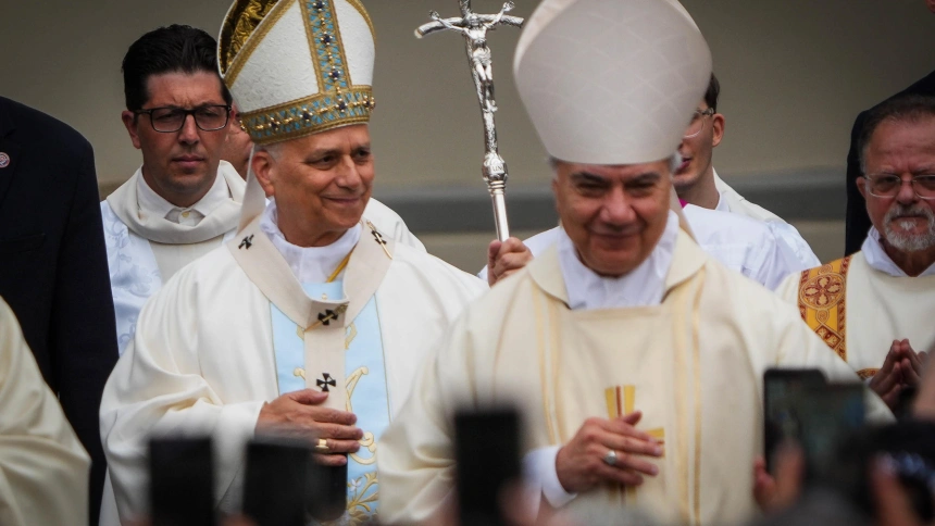 El Papa León XIV urge a los empresarios cristianos a una economía con ...