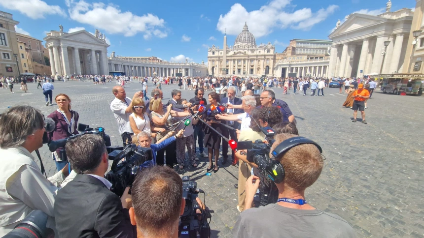 Isabel Díaz Ayuso se reúne con el Papa días antes de la visita a España ...