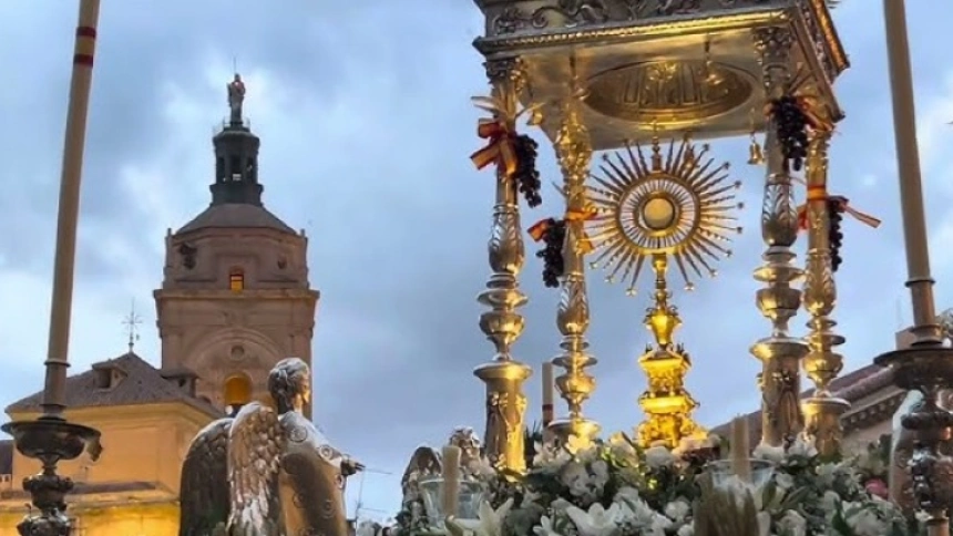 La visita del papa León XIV adelanta la celebración del Corpus en Guadix