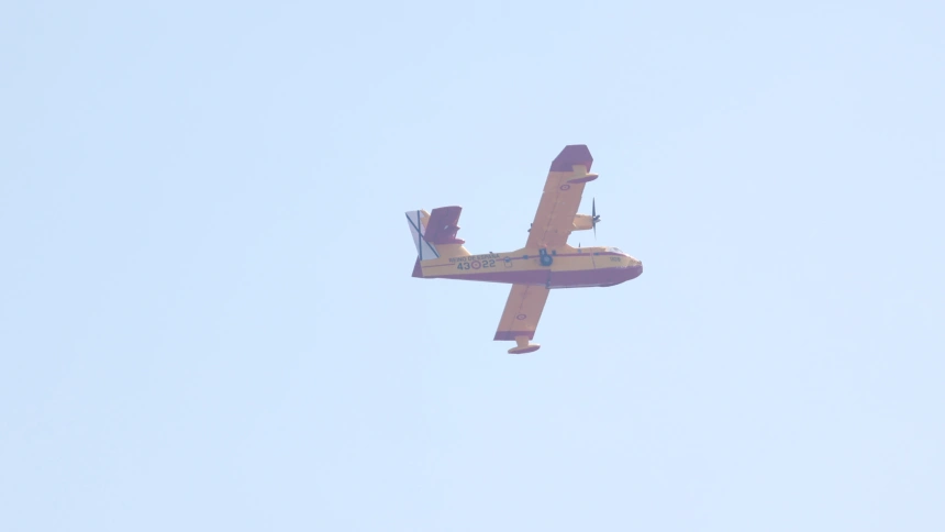el-plan-infoca-doblega-al-fuego-y-estabiliza-el-virulento-incendio-de