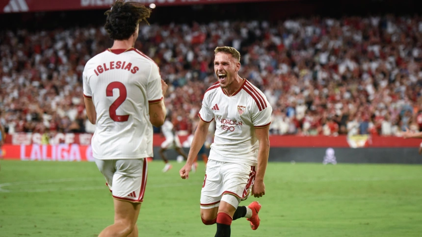 ESP: LaLiga EA Sports Sevilla FC v Valencia CF Juan Antonio Iglesias of Sevilla scores goal and celebrates during LaLiga EA Sports, between Sevilla FC v Valencia CF played at Ramon Sanchez-Pizjuan Stadium in Sevilla on September 11, 2026 in Spain Spain Futbol *** ESP LaLiga EA Sports Sevilla FC vs.