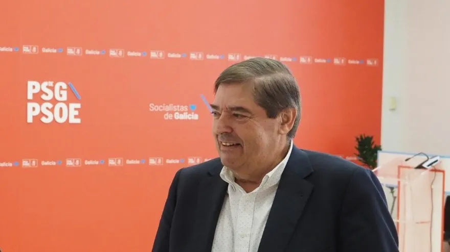 El socialista Julio Abalde y el médico Carlos Piñeiro