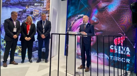 Entrevista a Javier Salas, presidente de la Fundación Cueva de Nerja, en Fitur