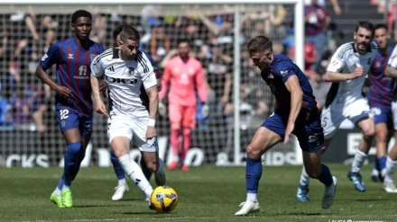 Partido entre el Burgos y el Eldense