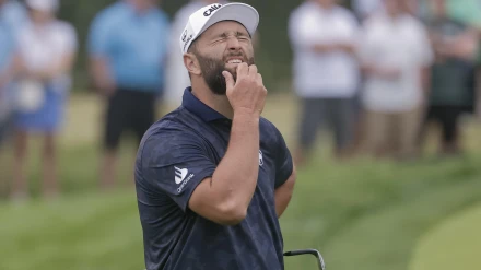Jon Rahm se lamente, en el US Open
